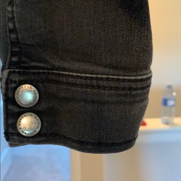 Buffalo xs jacket ? - Picture 4 of 4